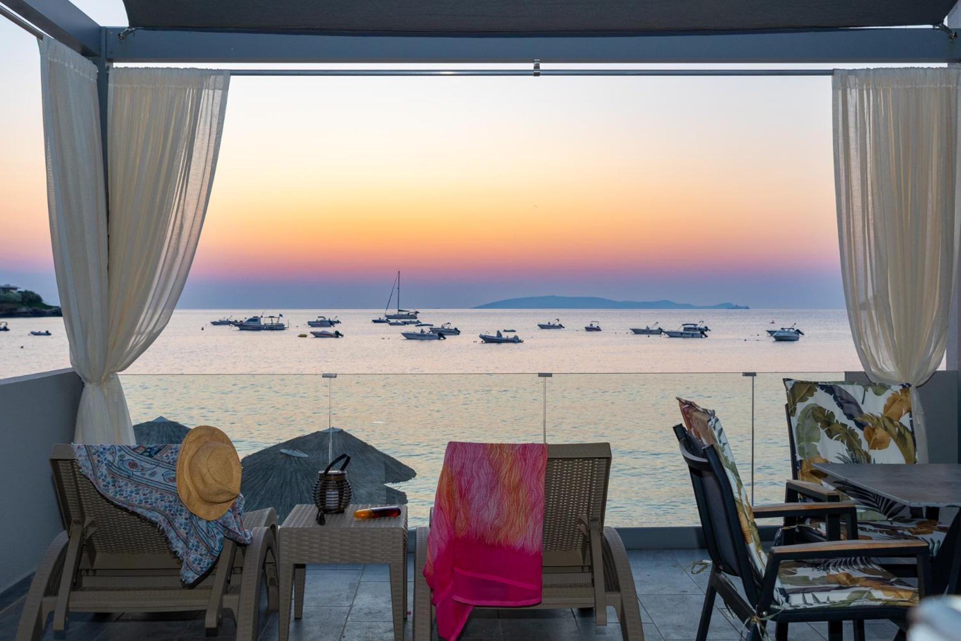 Buganvilla-sea Front Agia Pelagia