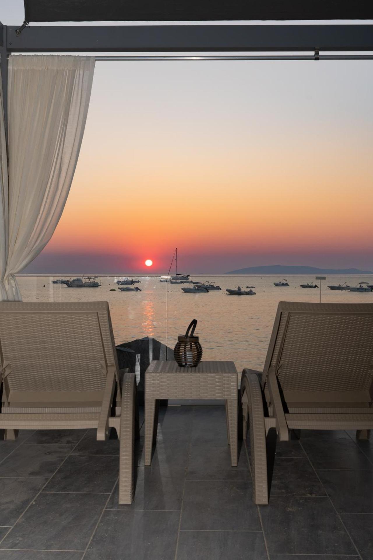 Buganvilla-sea Front Villa *
